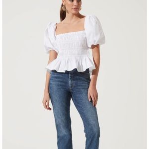 ASTR The Label Savina Puff-Sleeve Top